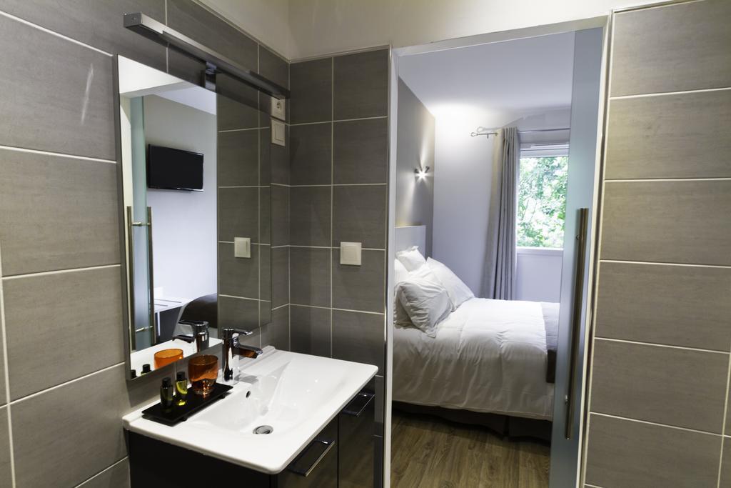 Hotel Les Petits Oreillers Saint-Martin-dʼArdèche الغرفة الصورة