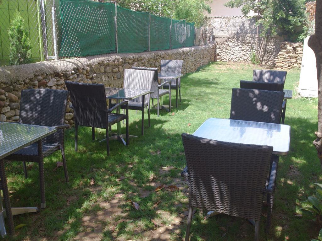 Hotel Les Petits Oreillers Saint-Martin-dʼArdèche المظهر الخارجي الصورة