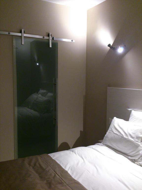 Hotel Les Petits Oreillers Saint-Martin-dʼArdèche الغرفة الصورة